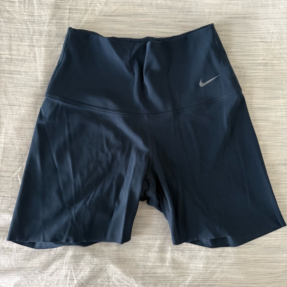 Nike Women's Zenvy Shorts